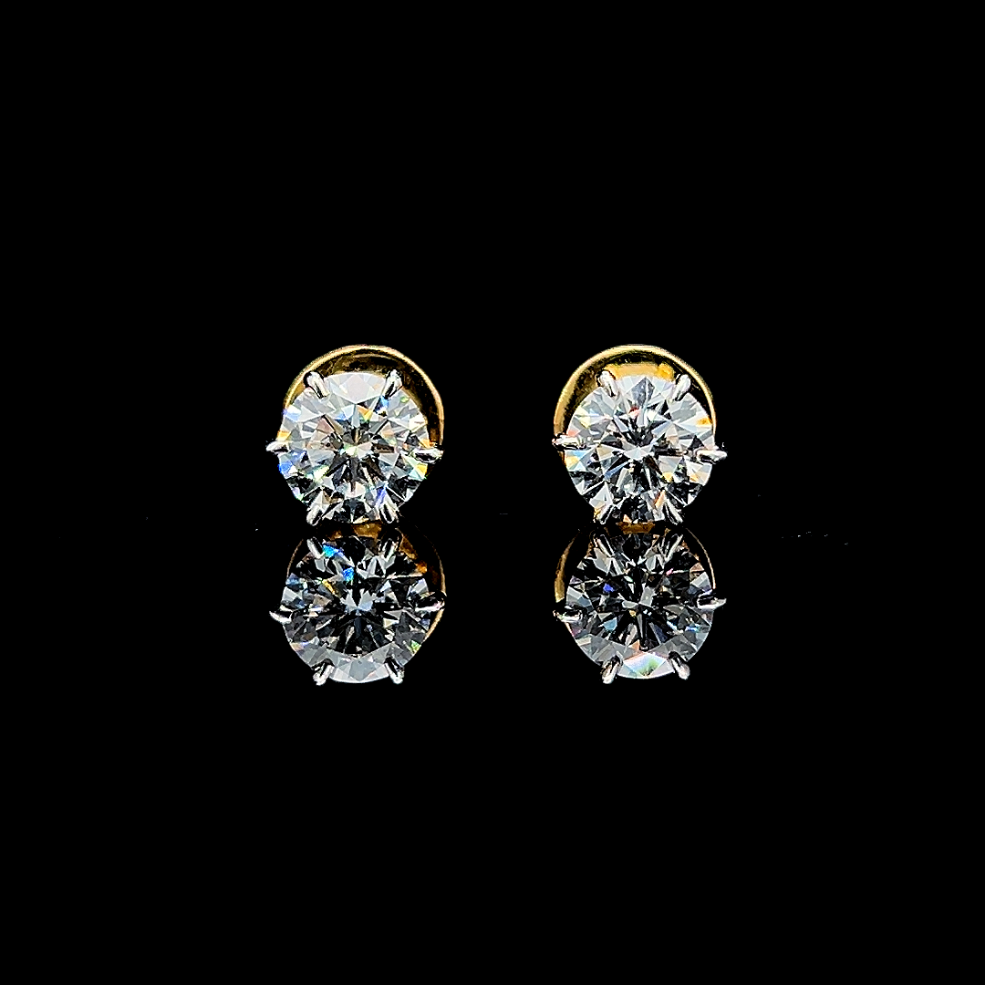 Round Diamond Stud Earrings
